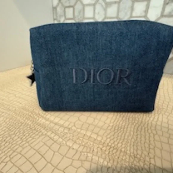 💋 Dior Pouch w/zip *NEW - Picture 2 of 7